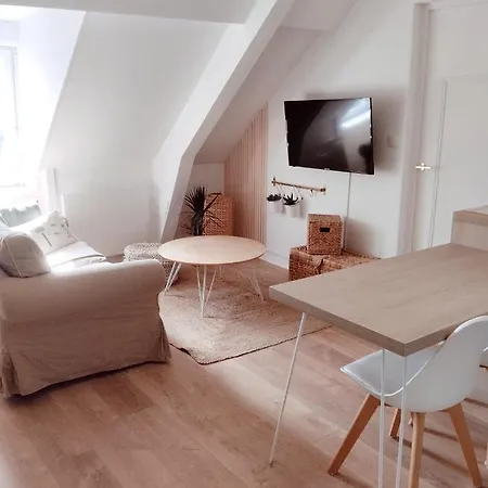 Perle Rare, Appartement Paisible Et Cosy Lamballe Esterno foto